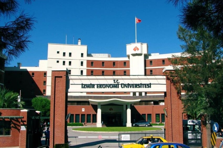 İzmir Economics University