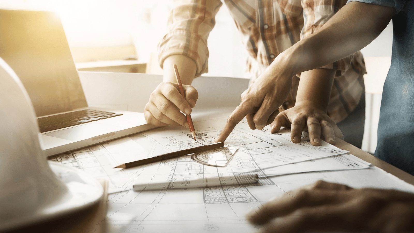 difference between civil and architectural engineering